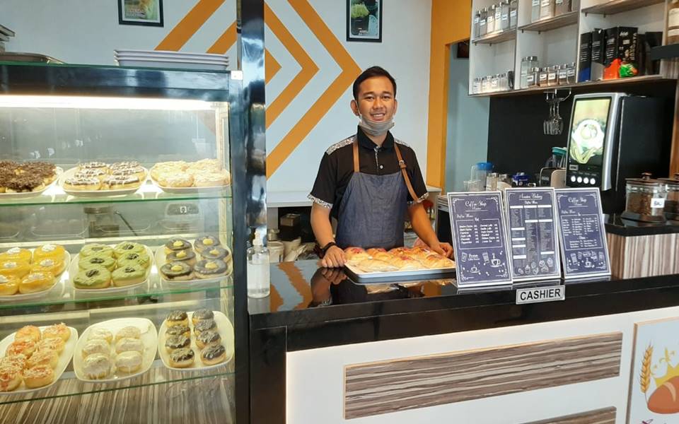 Virkyawan, Entrepreneur Muda Dibalik Ameira Bakery and Coffe Shop