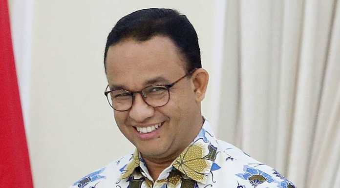 Anies Baswedan : Selalu Gunakan Masker Saat Beraktifitas di Luar Rumah