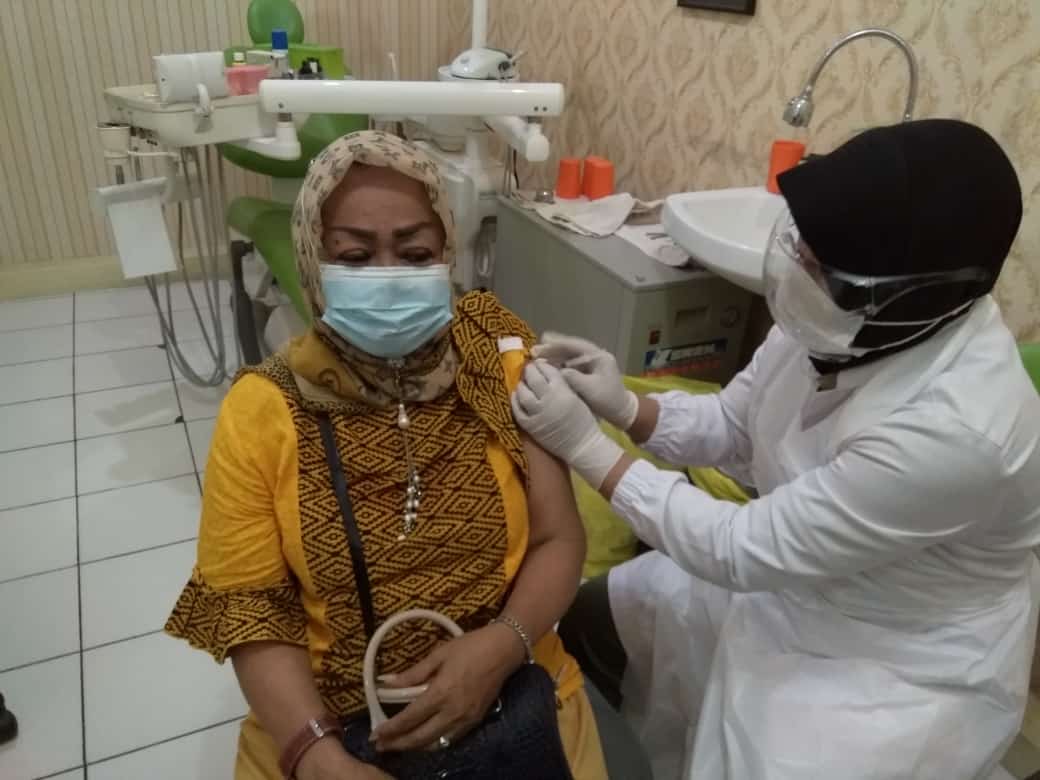 Warga Binaan Koramil 04 Pulo Gadung Mendapatkan Vaksin Covid 19 Tahap 1